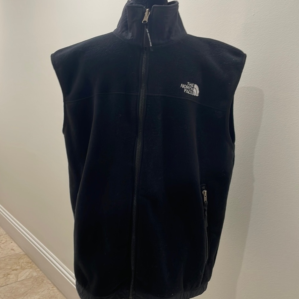 Men’s Large North Face Black Fleece Vest